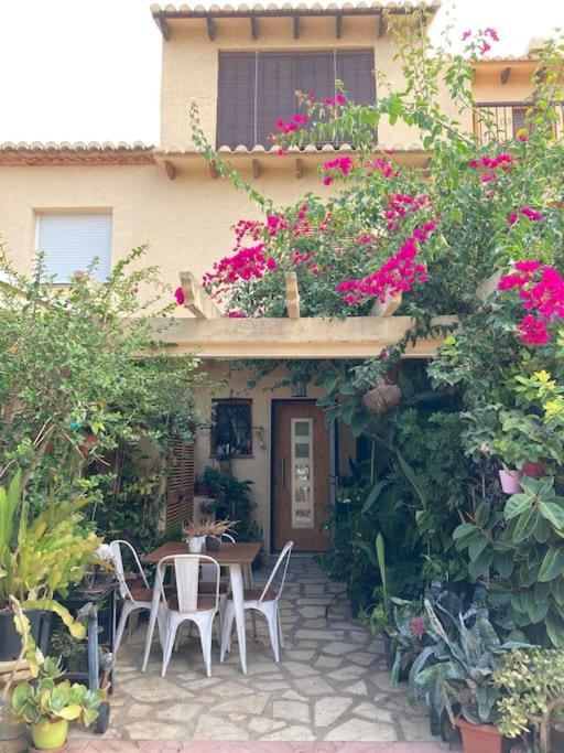 Adosado En Denia Con Gran Jardin Villa Eksteriør billede