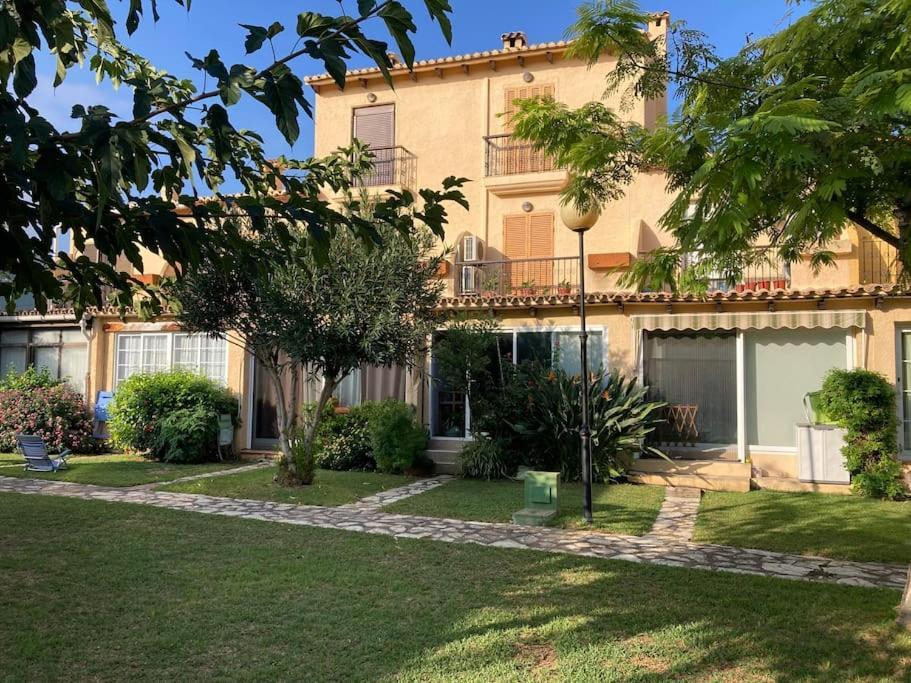 Adosado En Denia Con Gran Jardin Villa Eksteriør billede